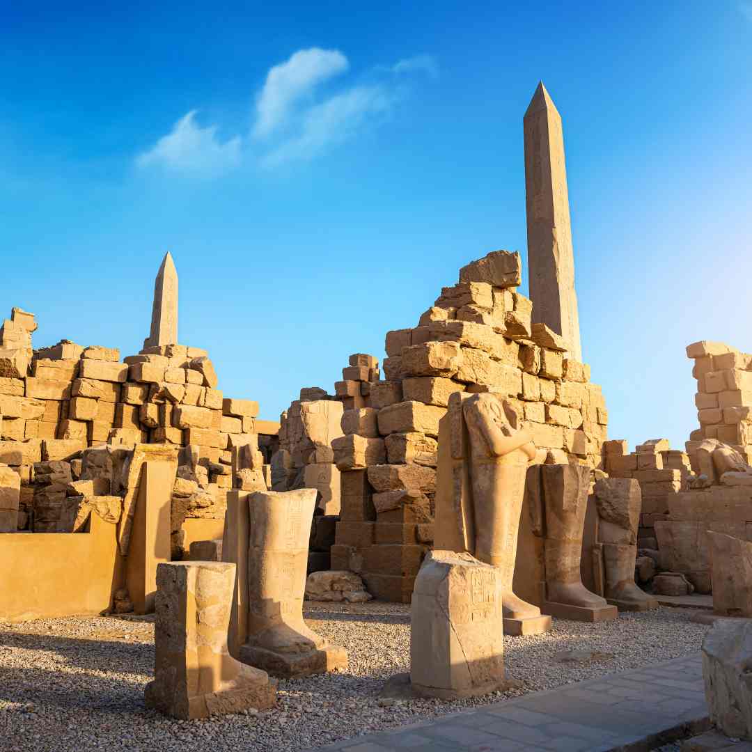 Is Luxor safe to walk around?