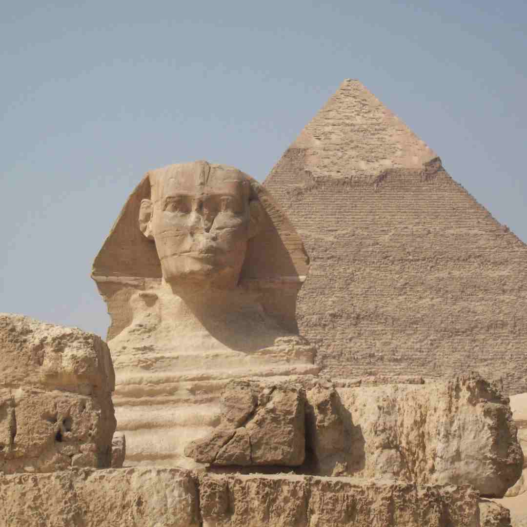 How to Dress in Pyramids day tour? 1 pyramids day tour